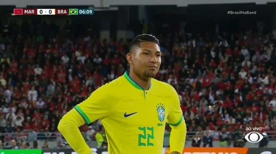 Estreia de Rony pela Seleção Brasileira divide opiniões de torcedores na web
