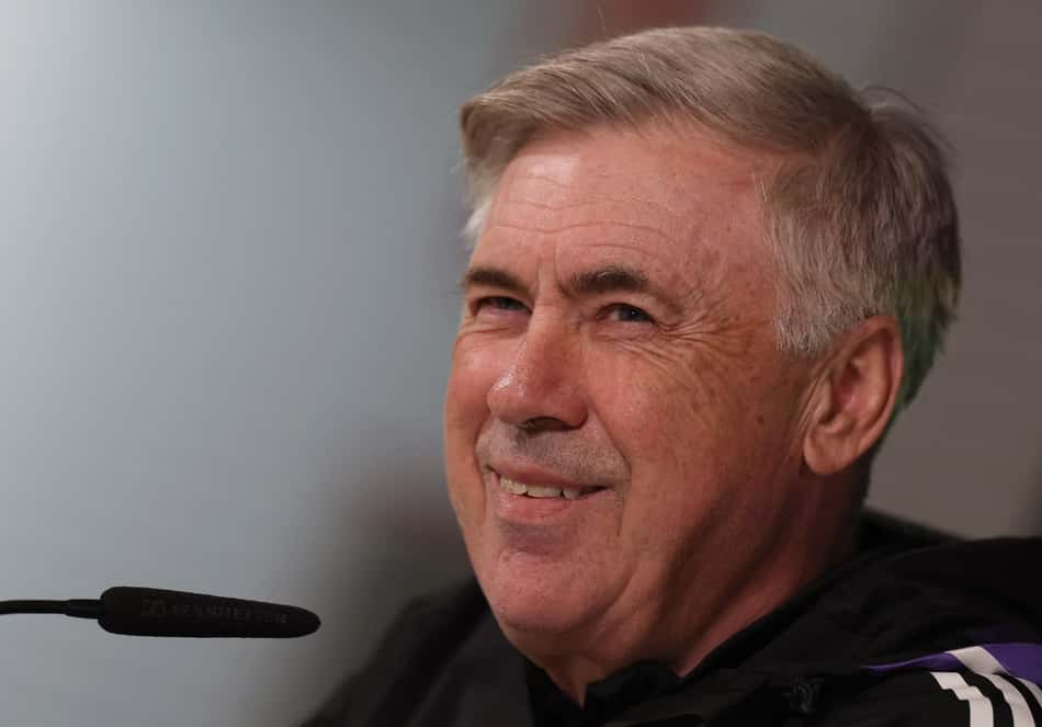 Carlo Ancelotti comenta sobre possibilidade de treinar o Chelsea