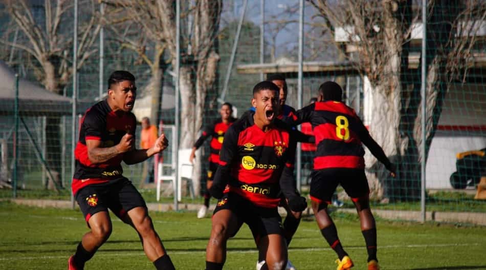 No Torneo di Viarregio, Sport enfrenta equipe italiana nas oitavas de final