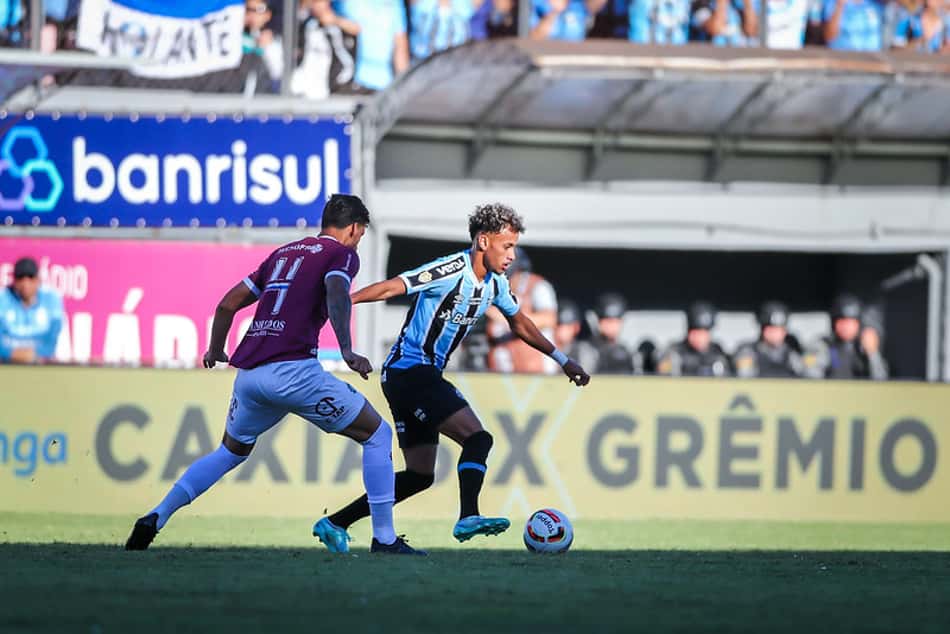 Bitello analisa empate do Grêmio com o Caxias: 'Tivemos oportunidades'