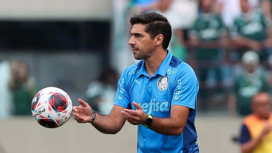 Torcedores do Palmeiras detonam jogador após derrota: 'Top 3 piores da história do clube'