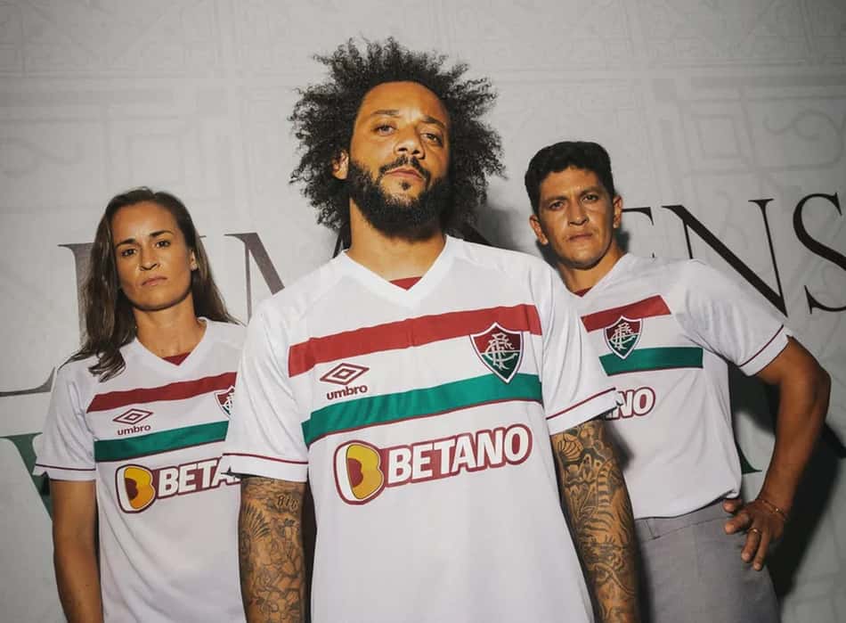 Fluminense apresenta nova camisa reserva para a temporada
