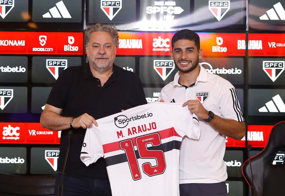 Julio Casares e Michel Araujo