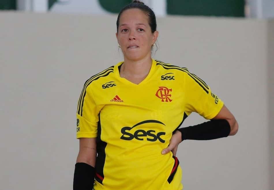 monique pavao volei