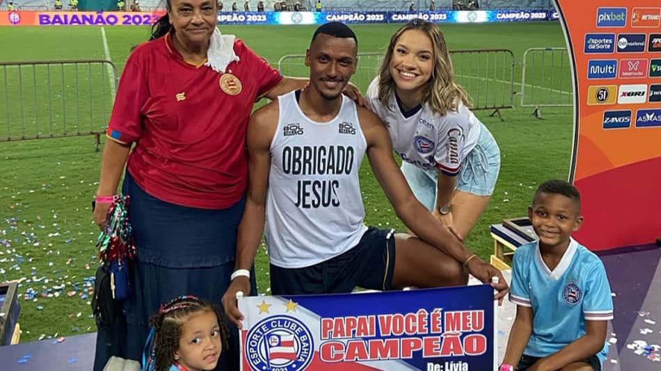 Rezende comemora título estadual do Bahia: 'Entraremos no Brasileiro com moral'
