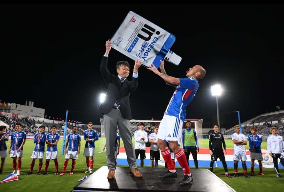Melhor da partida mais uma vez, Marcos Jr marca e Yokohama segue 100% na Copa do Japão
