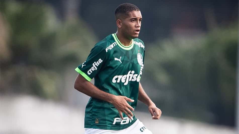 Gabriel Vareta projeta clássico diante do Santos pelo Brasileiro sub-20 e destaca importância da vitória para o Palmeiras