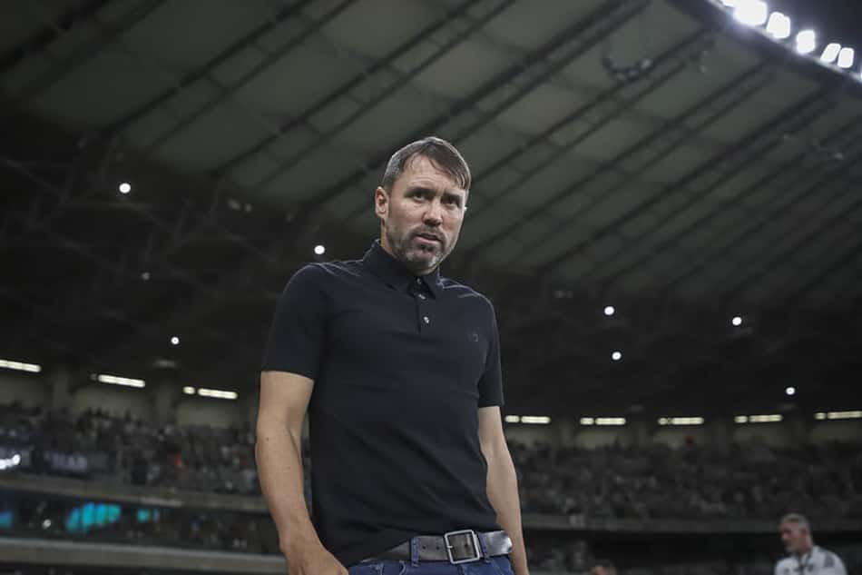 Atlético-MG e Coudet assinam 'liberação' de multa rescisória no contrato do treinador