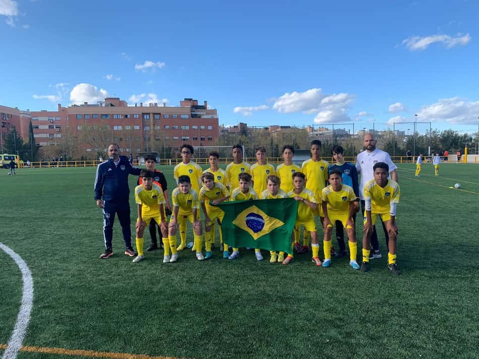 Seleção Brasileira de jovens se destaca em torneio da Ibercup na Europa