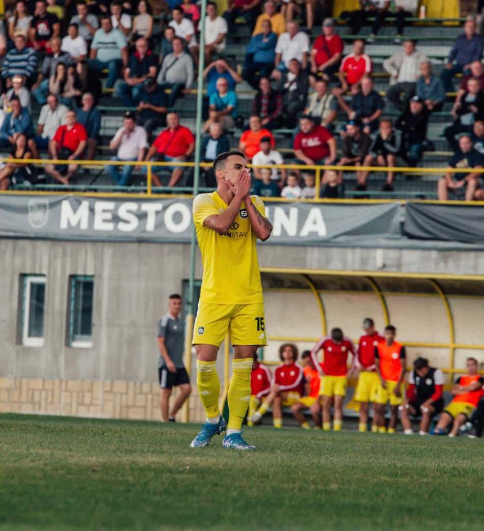João Guimarães, ex-Água Santa, realiza sonho de jogar no exterior