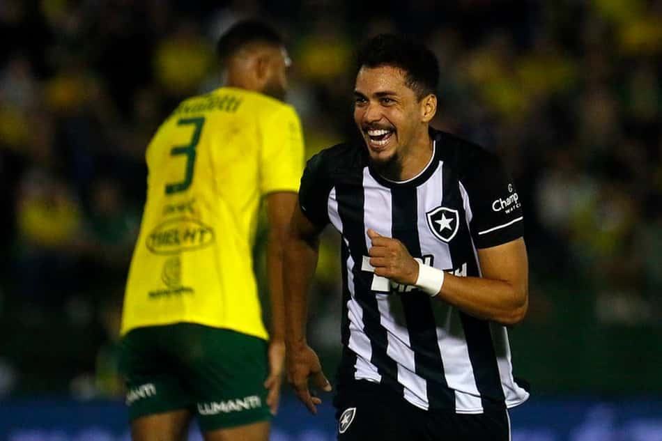ANÁLISE: Botafogo sofre para vencer, mas cumpre papel em mata-mata