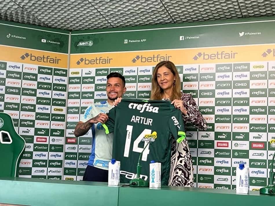 Artur celebra volta ao Palmeiras e revela como a família ajudou no retorno: 'Não pensei duas vezes'