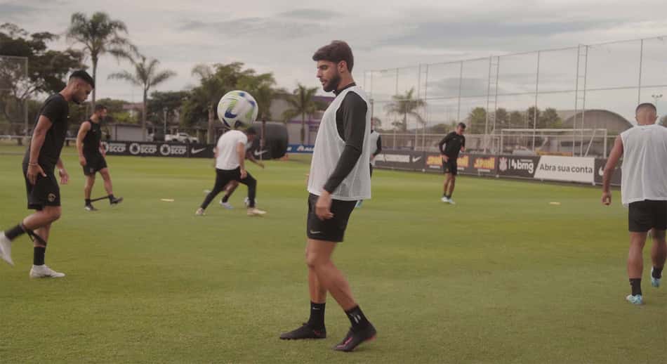 Lázaro trabalha situações ofensivas, e Corinthians deve ter retorno na defesa para estreia no Brasileirão