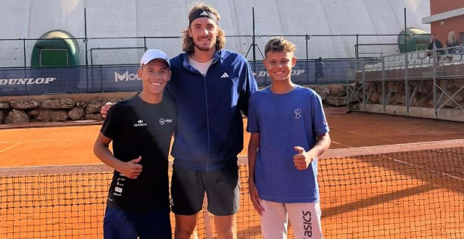 Livas Damazio treina na academia de Patrick Mouratoglou e conhece ídolo Tsitsipas