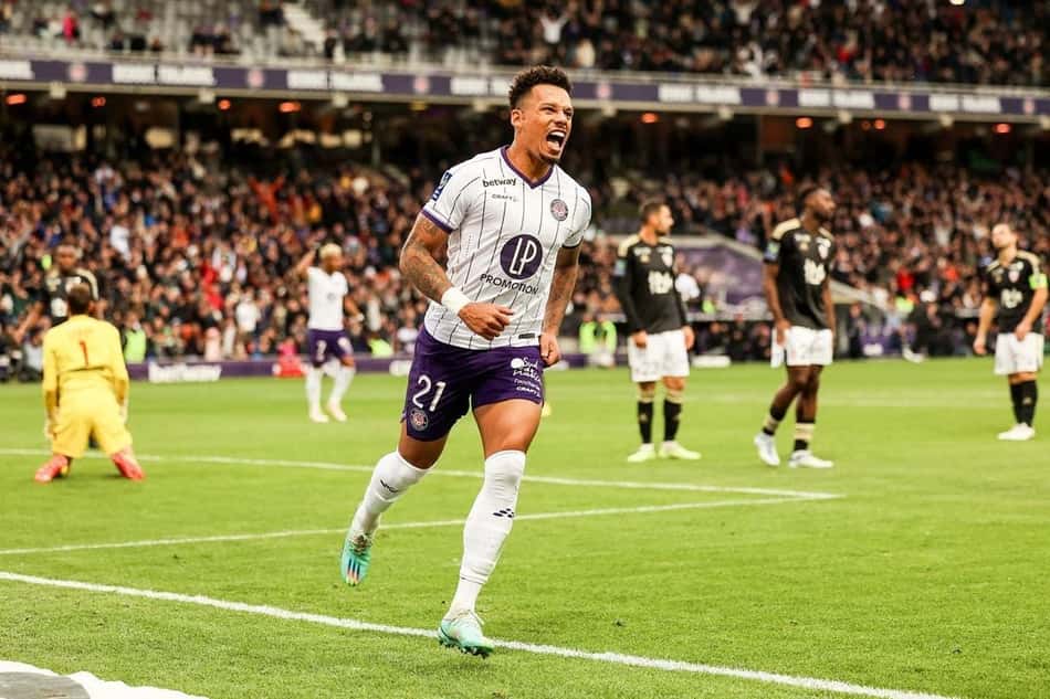 De volta, Ratão projeta sequência no Toulouse e final da Copa da França: 'Entrar pra história'