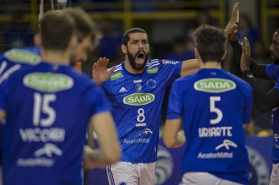 Campeão da Superliga, Wallace diz que se arrepende de postagem: 'Cometi um erro'