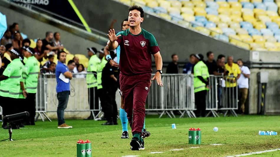 Diniz classifica momento do Fluminense como 'excelente', mas faz alerta: 'Evitar o relaxamento'