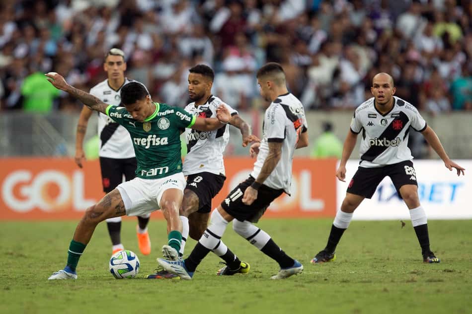 Em alta no Palmeiras, Richard Ríos já lidera estatística no Brasileirão