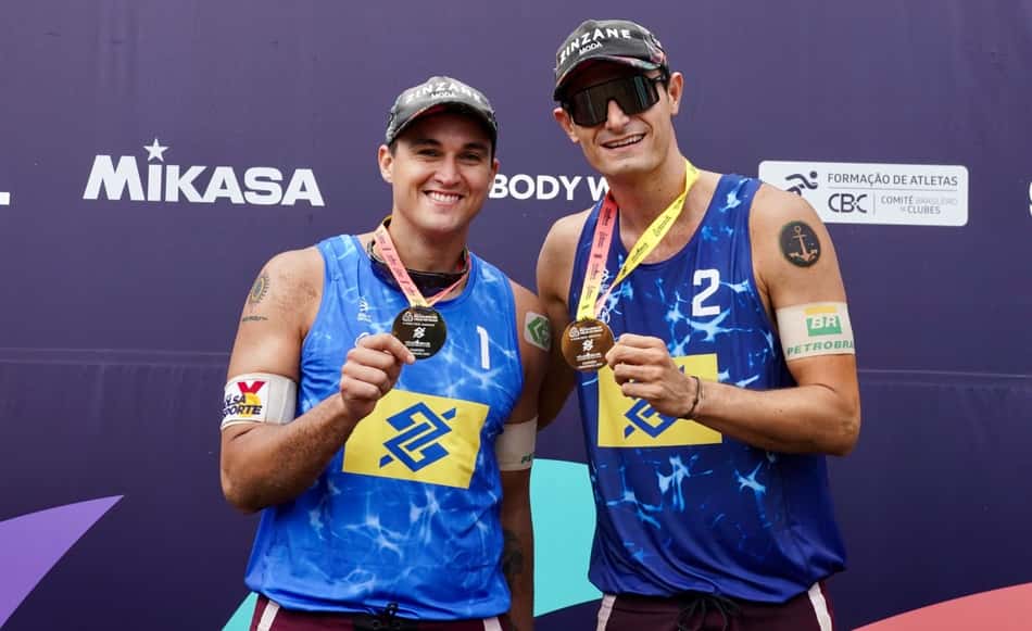Vôlei de praia: de olho no Mundial, André e George comemoram título em etapa do Circuito Brasileiro