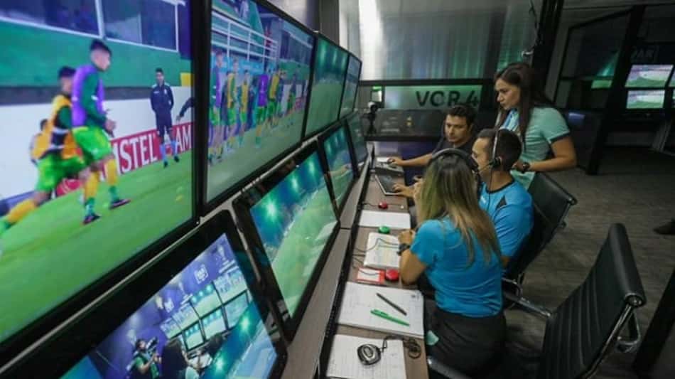 Conmebol anuncia centralização do VAR em jogos da Libertadores e Sul-Americana