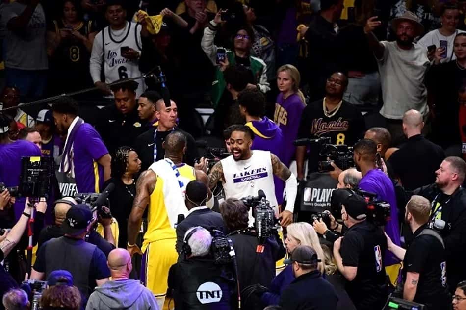 "D'Angelo Russell foi decisivo", exalta LeBron James