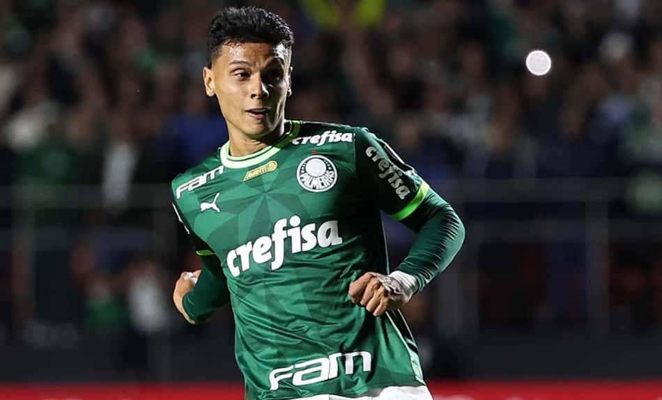 Novo xodó da torcida e potencial titular, Richard Ríos impressiona dentro e fora do Palmeiras