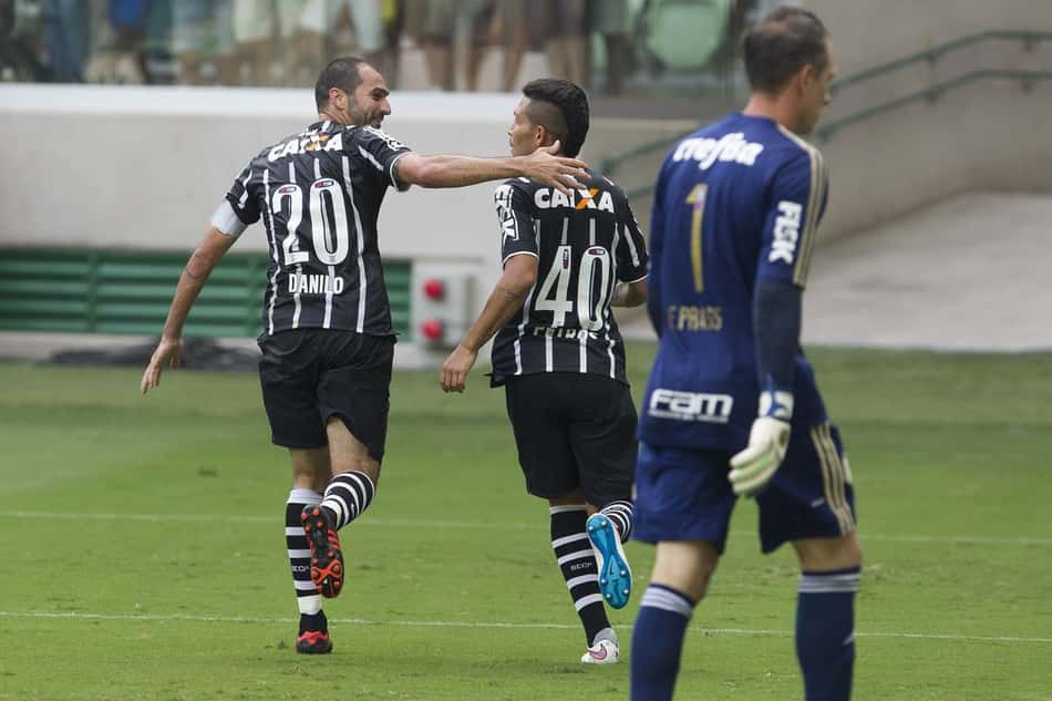 Cotado para treinar o Corinthians contra o Palmeiras, Danilo 'batizou' o Allianz em Dérbis