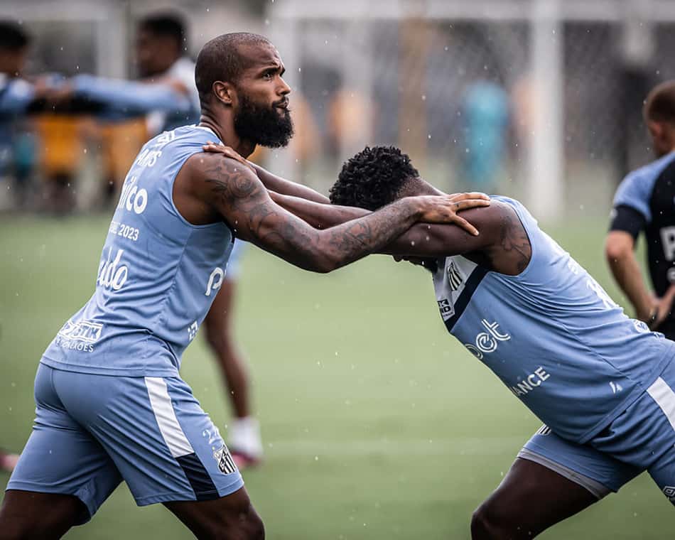 Santos encontra na dupla Messias e Bauermann a solução para o jogo aéreo