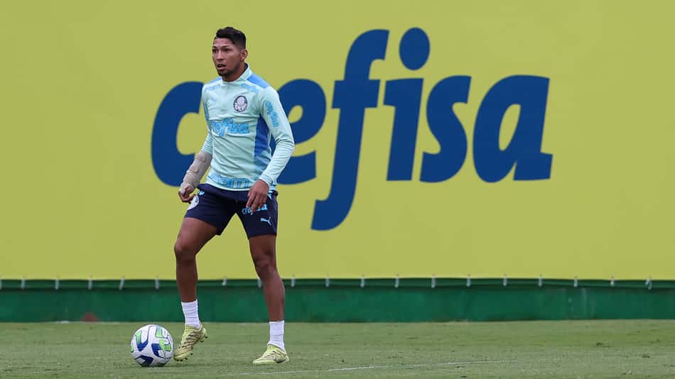 Rony comemora rápida recuperação no Palmeiras e projeta Dérbi: 'Não deixar o adversário respirar'