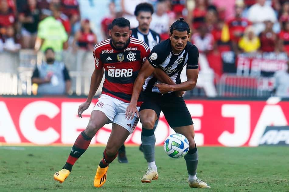 CBF divulga áudio que explica não expulsão de Thiago Maia, do Flamengo, no clássico: 'Ele erra o chute'