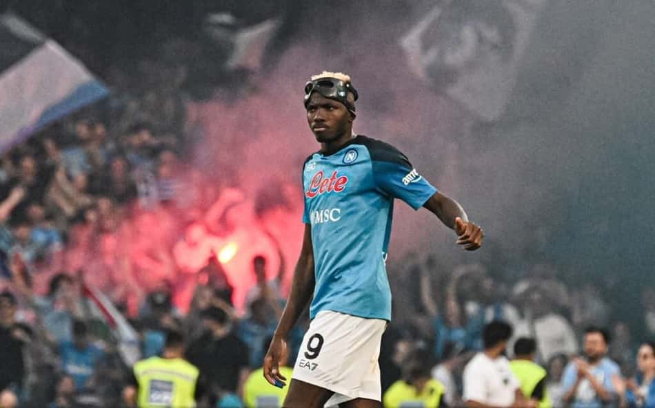 Osimhen, do Napoli, revela pedido para bater segundo pênalti após desperdiçar cobrança: 'Queria marcar, pedi ao Zielinski'