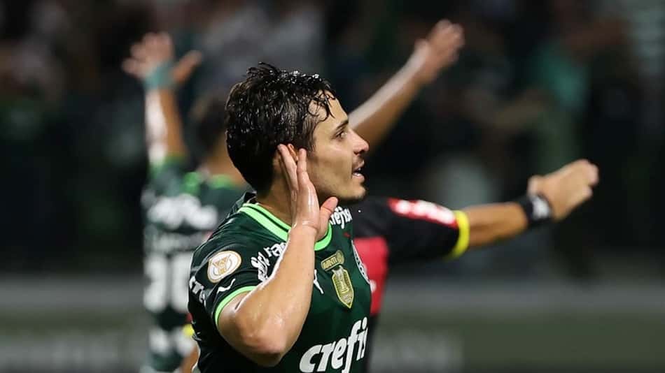 Veiga celebra volta após lesão, comenta marca pelo Palmeiras e já foca na Libertadores: 'Preparado para tudo'