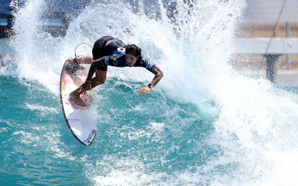 Gabriel Medina x WSL: ex-surfista Carlos Burle explica embate entre brasileiro e a liga de surf