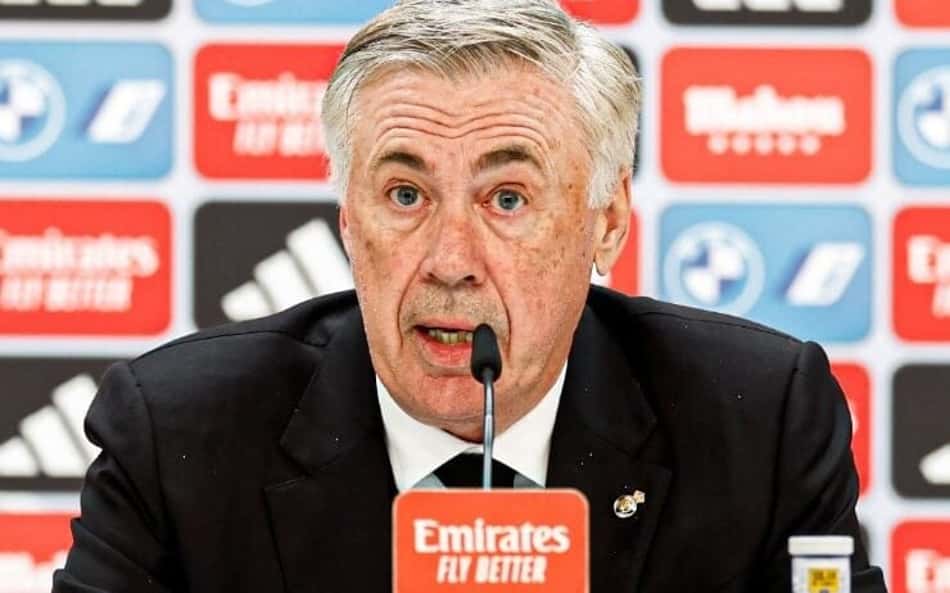 Em entrevista, Ancelotti tranquiliza sobre estado de Vinícius Júnior e explica ausência em partida: 'Emocionalmente está bem'
