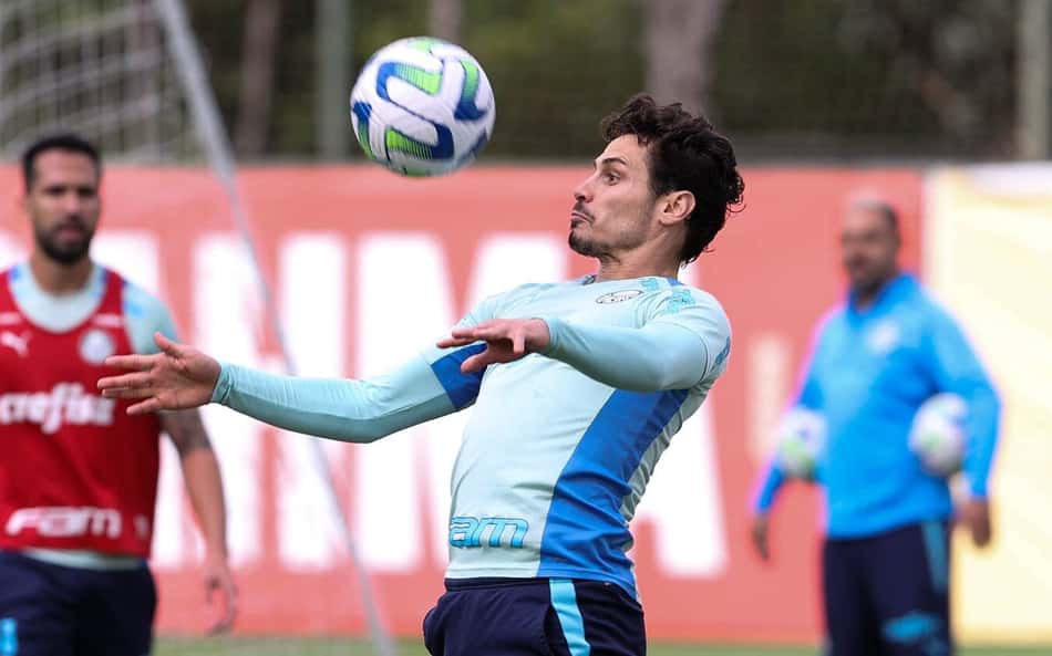 Veiga comenta duelo do Palmeiras pela Copa do Brasil e comemora convocação à Seleção
