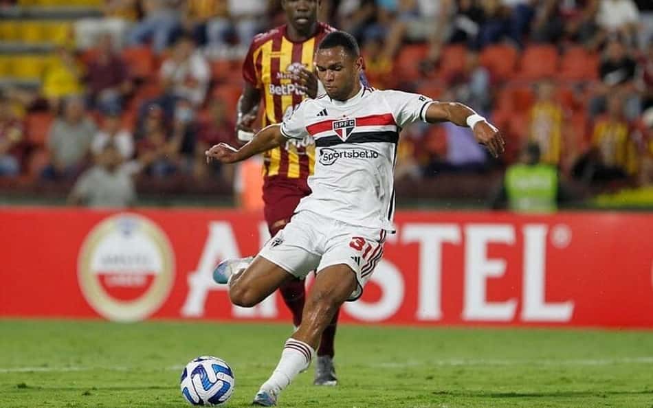 Juan lamenta empate sem gols do São Paulo com o Tolima pela Sul-Americana: 'Podíamos ter vencido'