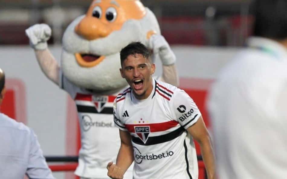 Conquistou? Pablo Maia é o único jogador de linha que atuou em todos os jogos de Dorival Júnior pelo São Paulo: 'Feliz com minha sequência'