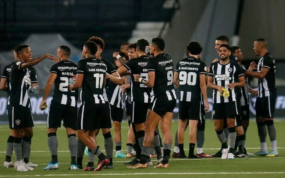ANÁLISE: Botafogo mostra padrão de jogo, coloca Atlético na roda e surpreende positivamente