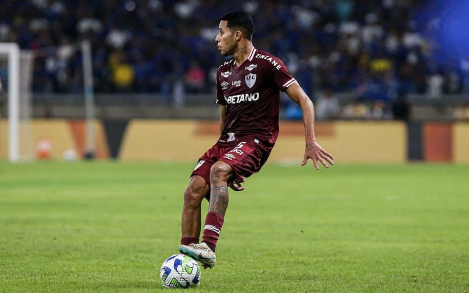 Fluminense: Alexsander passa por exames e tem lesão confirmada no joelho esquerdo