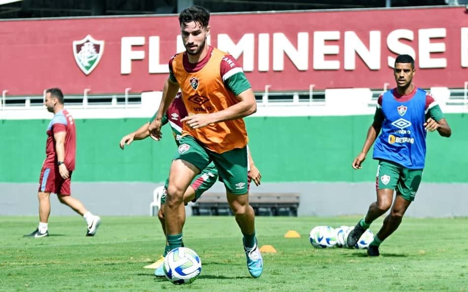 Fluminense: Martinelli treina e aumenta chances de retorno para clássico com Flamengo