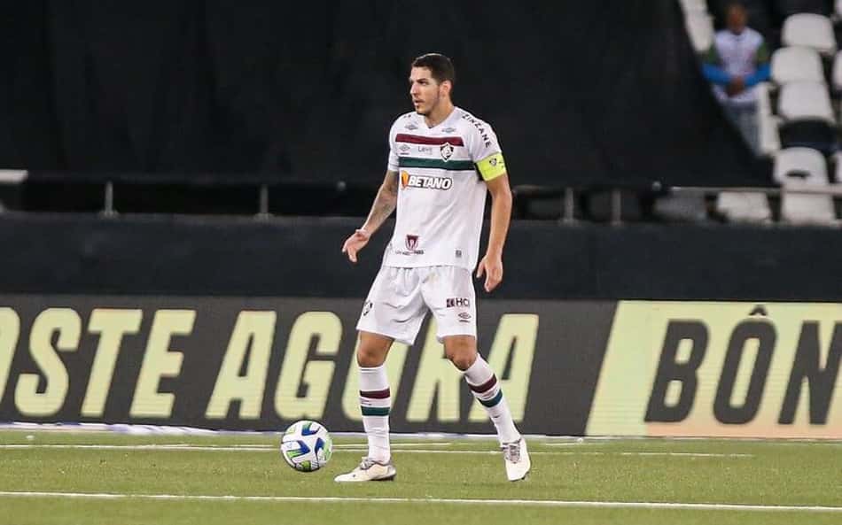 Nino reconhece atuação ruim do Fluminense: 'Não soubemos jogar o jogo'