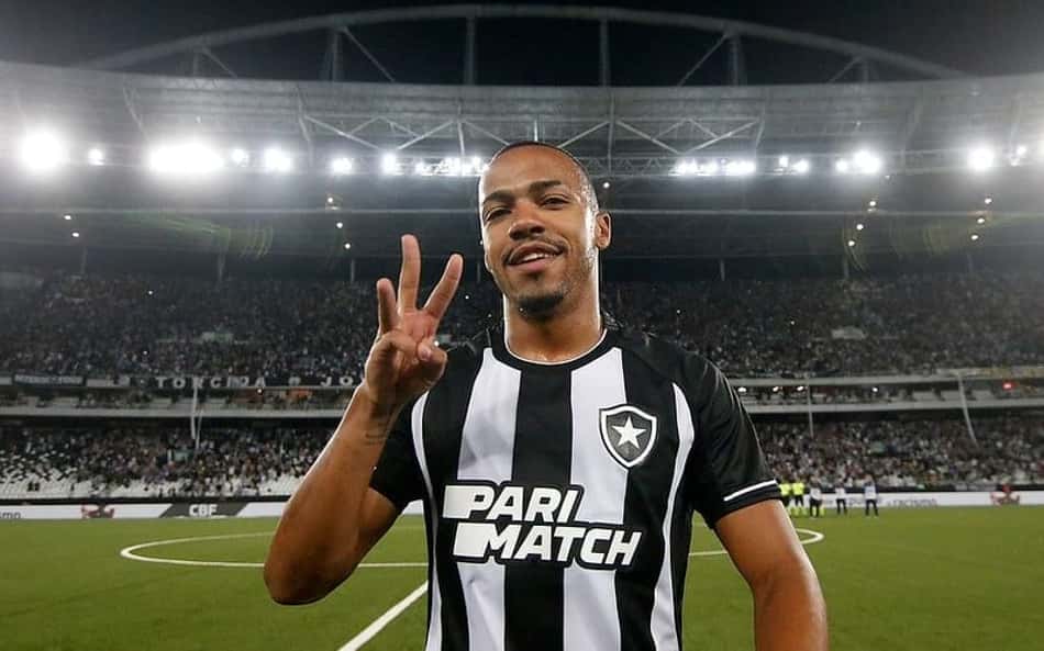Escalação do Botafogo: com desfalques no meio-campo, Marlon Freitas deve ser titular em jogo da Sul-Americana
