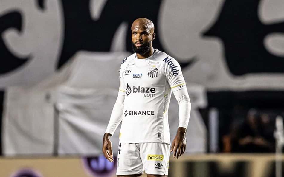 Santos tem 'dores de cabeça' no elenco após clássico contra Palmeiras
