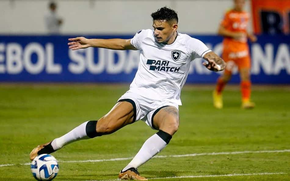 Tiquinho Soares explica queda de rendimento do Botafogo em jogo da Sul-Americana
