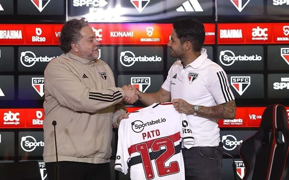 Em chegada ao São Paulo, Pato agradece Ceni, desmente rixa e revela aposta: 'Ele está me devendo'
