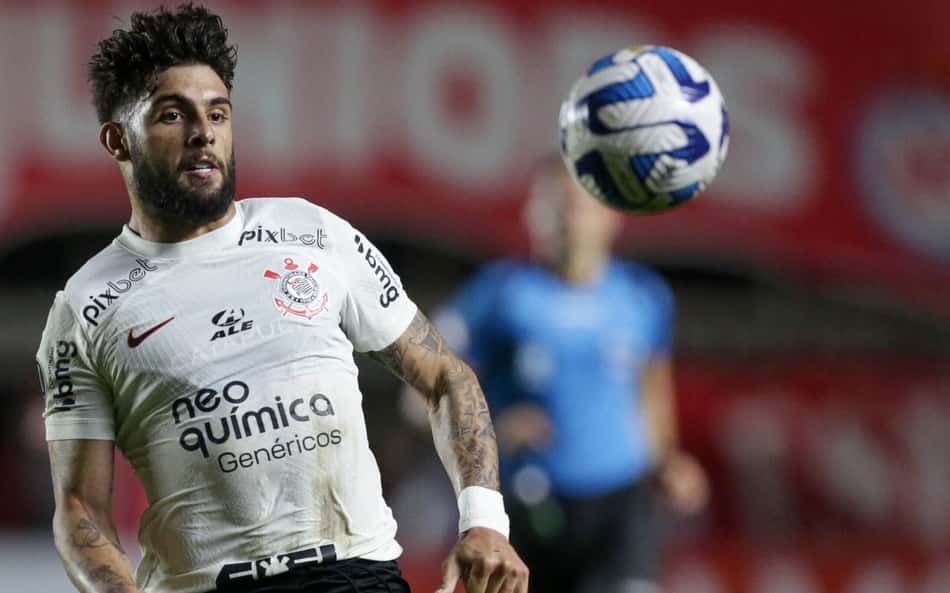 Corinthians 'reprova' em sequência fora de casa e vê ataque ruir com mudanças de Luxemburgo