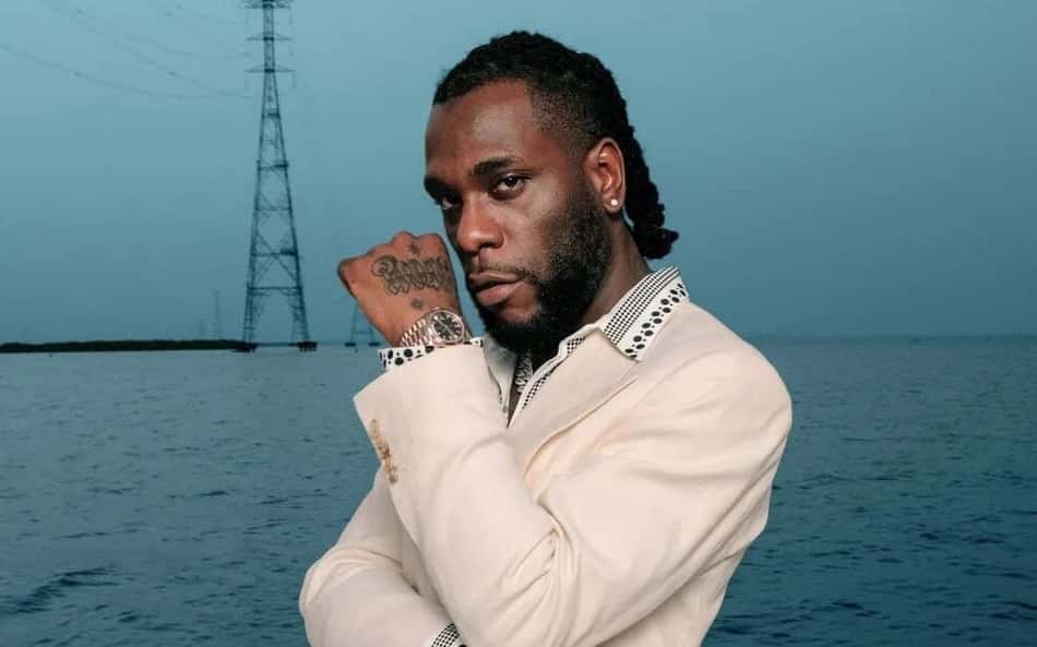 Champions League: saiba quem é Burna Boy, parceiro de Anitta no show de abertura da final