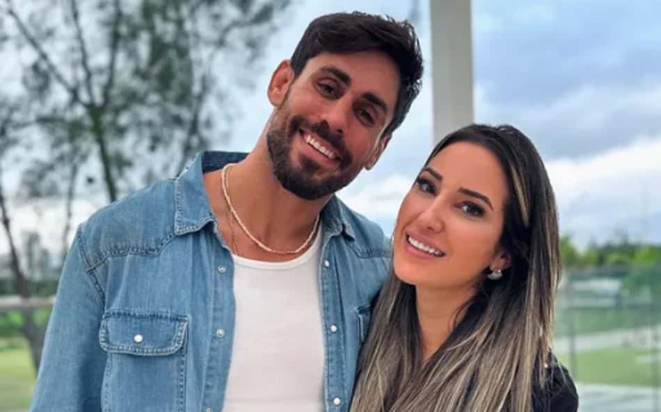 Cara de Sapato e Amanda estariam se relacionando à distância, diz site