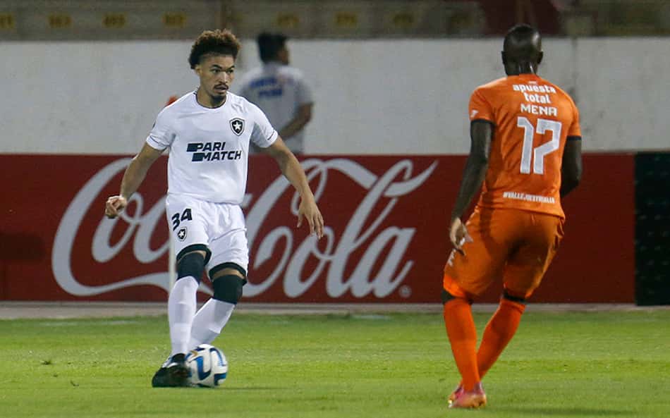 ANÁLISE: vitória do Botafogo na Sul-Americana deixa lição e aprendizado para Luís Castro