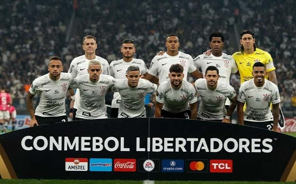 Torcedores do Corinthians não perdoam titular após derrota: 'Ridículo'